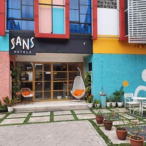 Sans Hotel Andalucia Pasteur Bandung